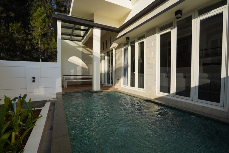 Sport & Beauty 5, Maya Pinus, Malang