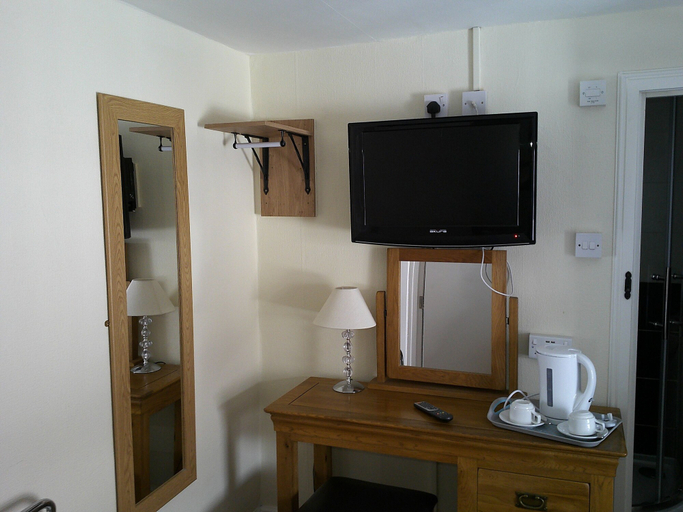 Others 4, The Crown Hotel, Denbighshire
