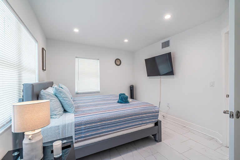 Bedroom 2, Purple Pelican by Opus (Suite 5), Broward