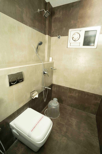 Bathroom, ADDRESS7 Hotel Kalamassery, Ernakulam