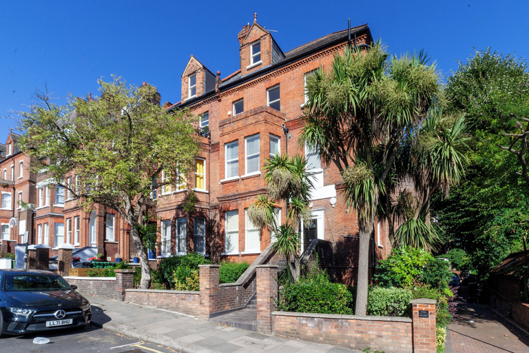 Exterior & Views, The South Hampstead Collection, London