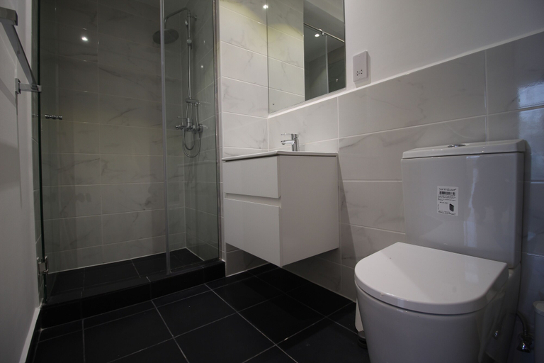 Bathroom, Embassy Gardens - One Bed Standard Unit, Accra