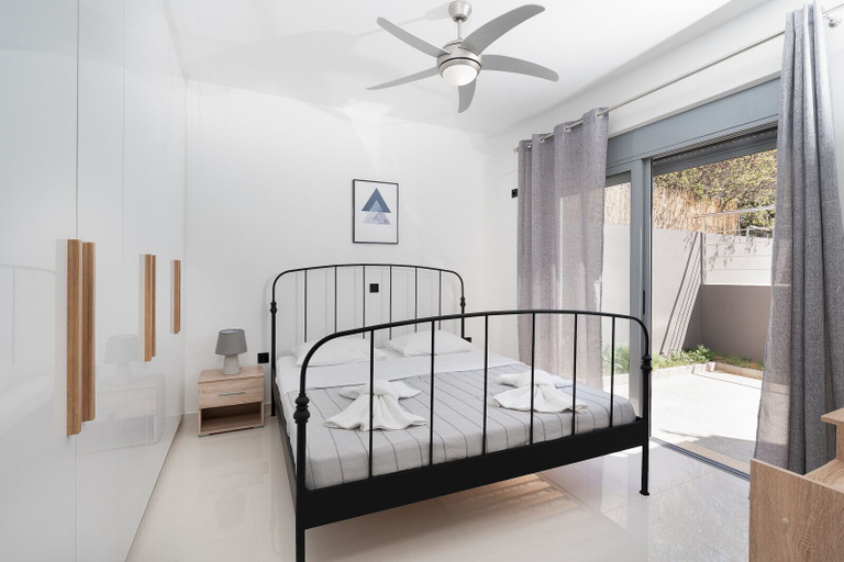 Bedroom 4, MTC-AN Apartment by the sea and Airport, Attica