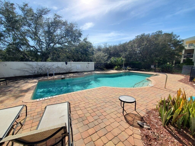 Sport & Beauty 4, Ocean Reef 306, Saint Johns
