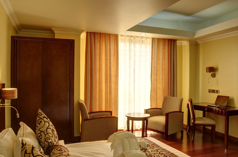 Others 5, The White Rhino Hotel, Nyeri Town