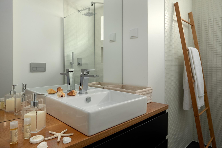 Room 5, Funchal Tropical - Atlantic Ocean by Homie, Funchal