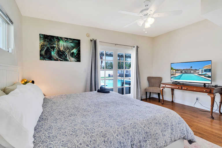 Bedroom 3, Mountainside Paradise, Riverside