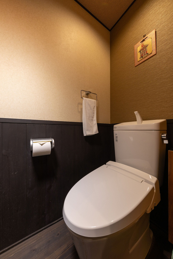 Bathroom 3, Kanade Sanjusangendo, Kyoto