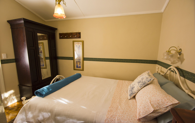 Bedroom 2, Spetts Cottage, Baw Baw - Pt B East