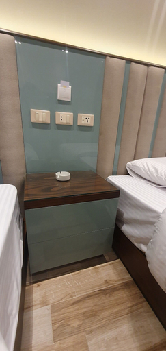 Bedroom 3, Grand Bayan Hotel at Nile Plaza, Giza