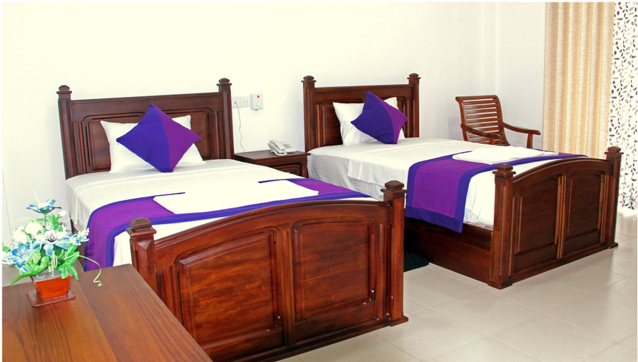 Bedroom 4, Ronaka Airport Transit Hotel, Katana