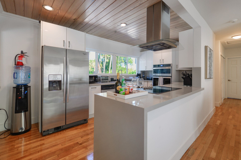 Others 5, Miami Home - Private Pool - We Host, Miami-Dade