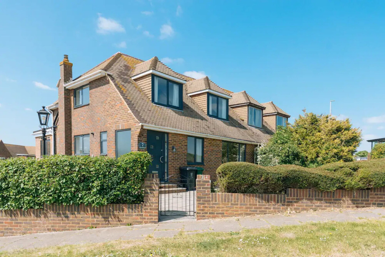 Exterior & Views 2, Lush & Spacious 3BD House - East Brighton, Brighton and Hove