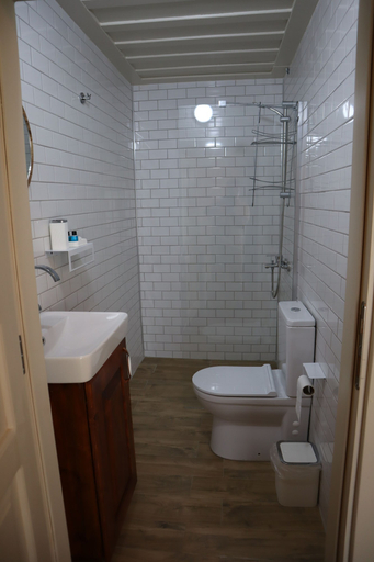 Room 4, Akhan Guest House, Ayvalık