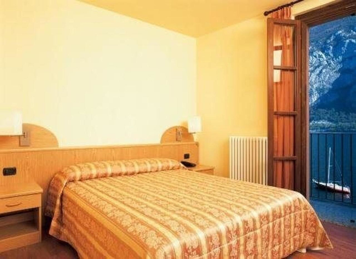 Bedroom 3, Hotel Bellavista, Lecco