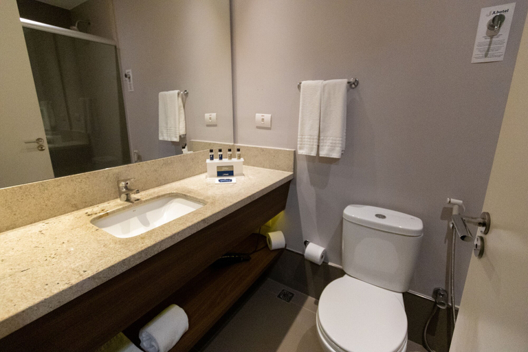 Bathroom 5, JL Hotel by Bourbon, Foz do Iguaçu