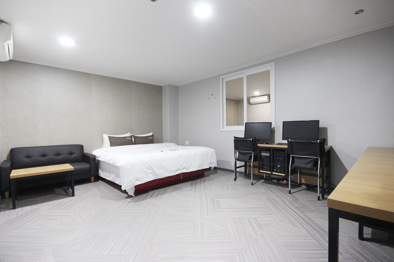 Bedroom 2, Busan Sasang Commas, Sasang