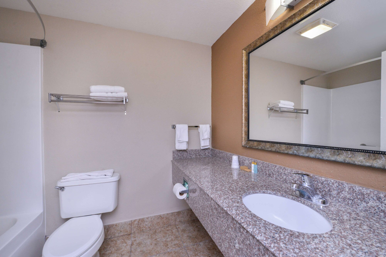 Bathroom 4, Americas Best Value Inn & Suites Bastrop, Morehouse
