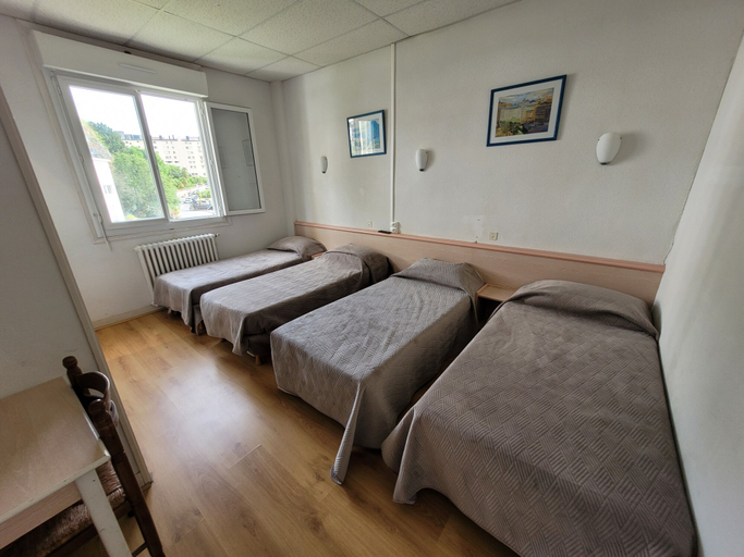 Bedroom 4, Hôtel Marquette, Hautes-Pyrénées