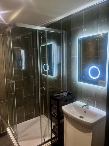Bathroom 4, The Bridge, Shropshire