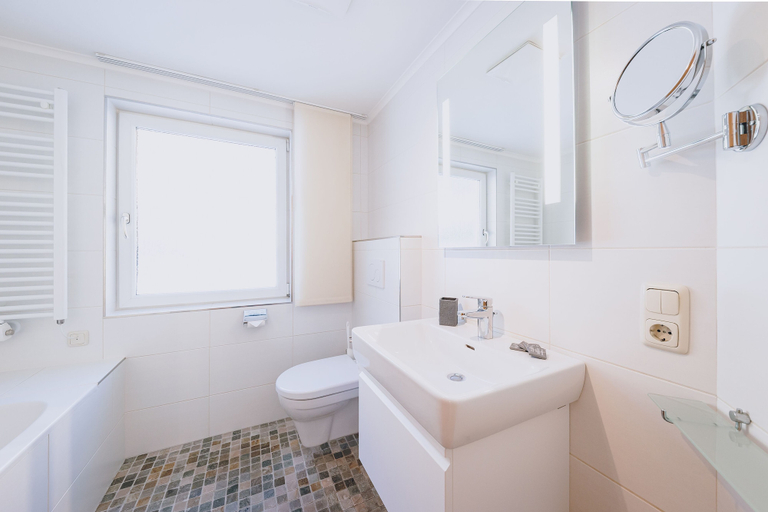 Bathroom 4, Panorama Chalet Schmittendrin by we rent, Zell am See