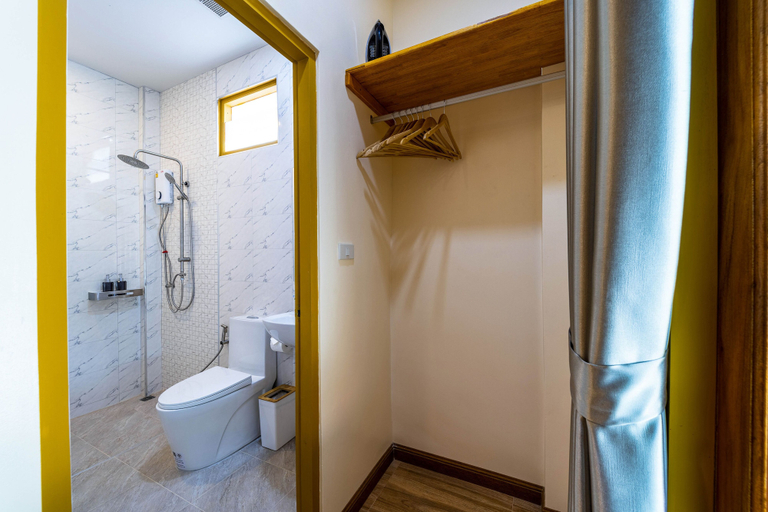 Bathroom 4, Beach Front Villa with 3 Bedrooms - CA3, Cha-Am