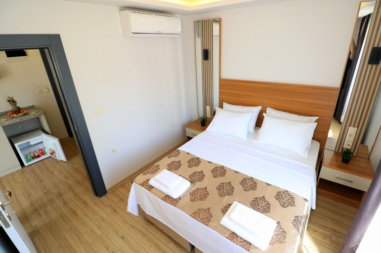 Bedroom 3, Almircan Hotel, Merkez