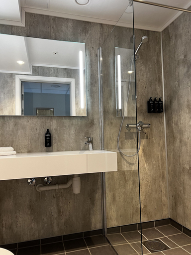 Bathroom 4, Frich´s Ekspress Hotel Åndalsnes, Rauma