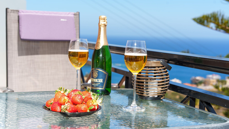 Food & Drinks, FnK Apartments, Crete