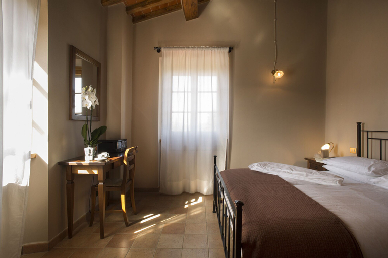 Bedroom 5, Buccia Nera, Arezzo