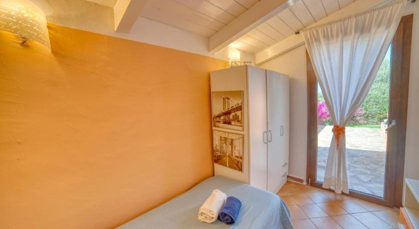 Bedroom 2, Villa Alessandra Stintino, Sassari