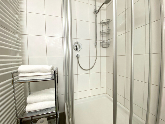 Bathroom 4, Apart-Hotel Garni Happy Kienberg, Ostallgäu