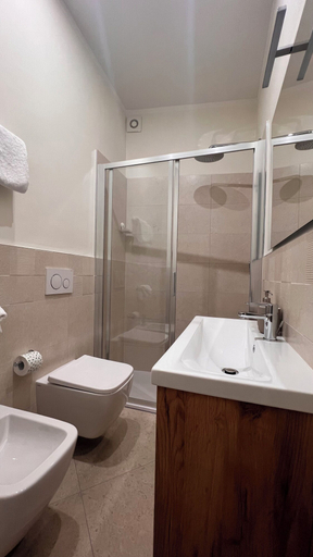 Bathroom 5, B&B Aurora, Pistoia