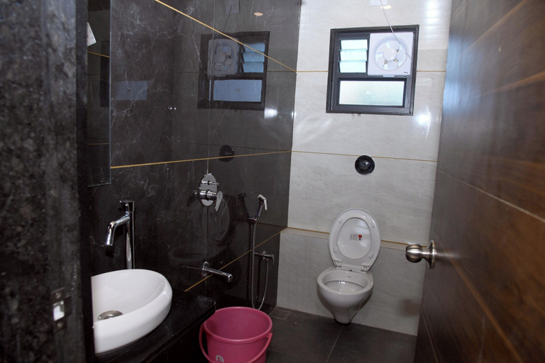 Bathroom 5, HOTEL ABU INN, Sirohi