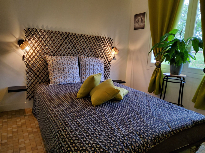 Bedroom 3, Chez Jollyjune, Manche
