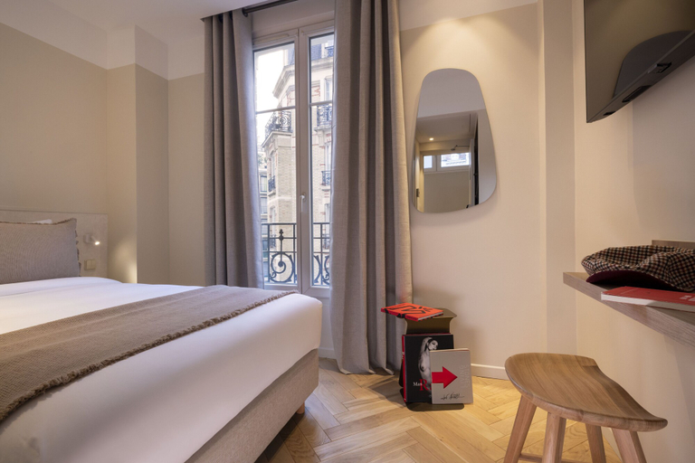 Bedroom 2, Le Daum, Paris