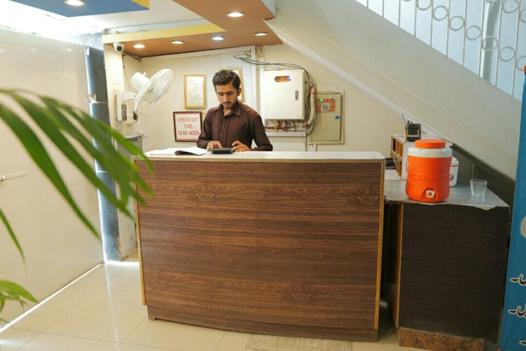 Others 5, Rehaish inn model, Karachi