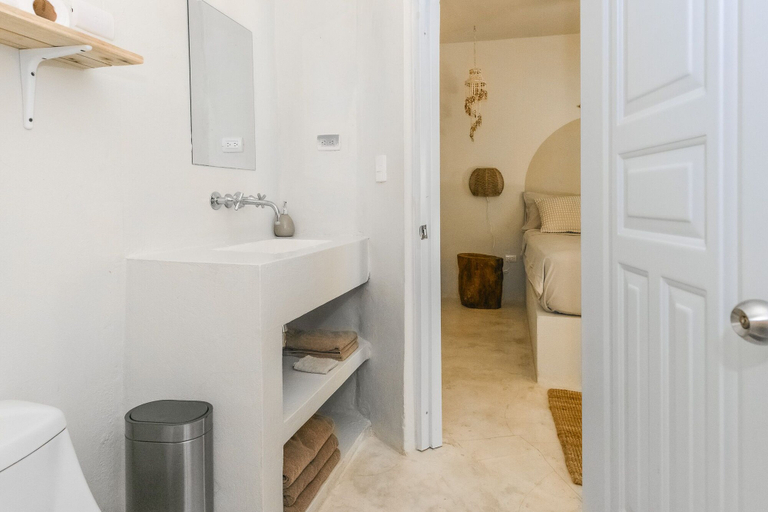 Bathroom 4, Kibayo Cabarete, Sosua