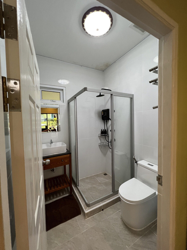 Bathroom, ViangPhing Resort, Mae Chan