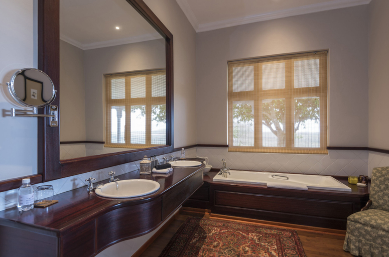 Bathroom 4, Founders Lodge by Mantis, Cacadu