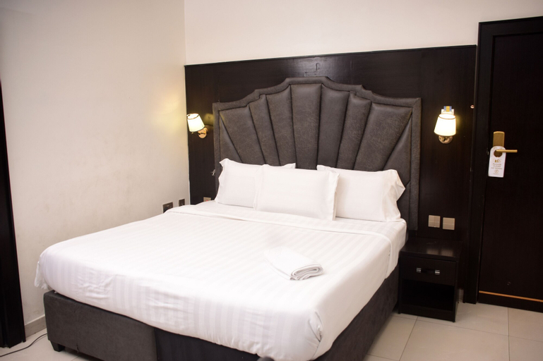 Bedroom 4, PANYU HOTEL AND RESORT LIMITED, Aba North