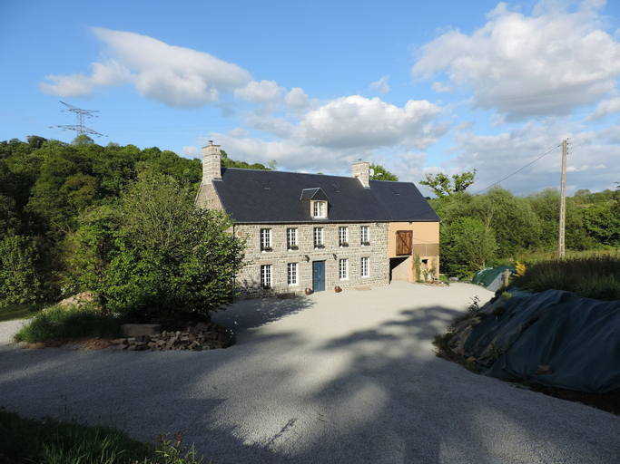 Exterior & Views 2, Gite La Vieille Dame, Manche