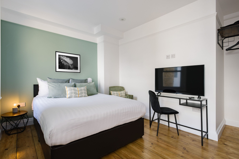 Bedroom 3, The York, London