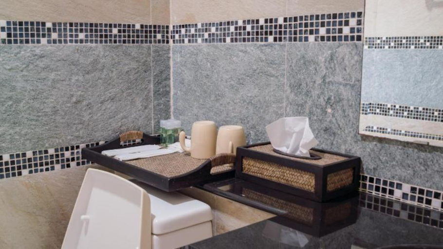 Bathroom 3, arbors homestay, Muang Chiang Mai