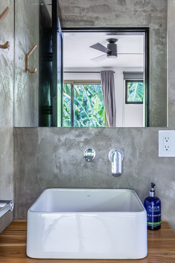 Bathroom 3, Ventura Santa Teresa, Puntarenas