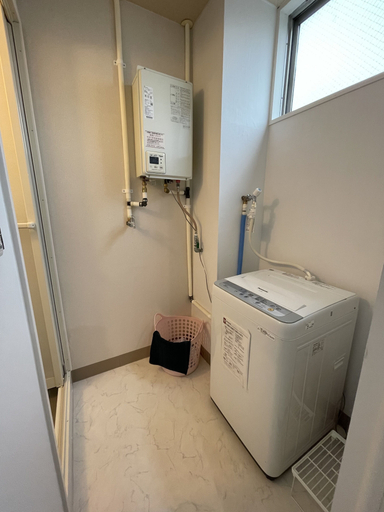 Bathroom 3, Zenibako House 1F, Otaru