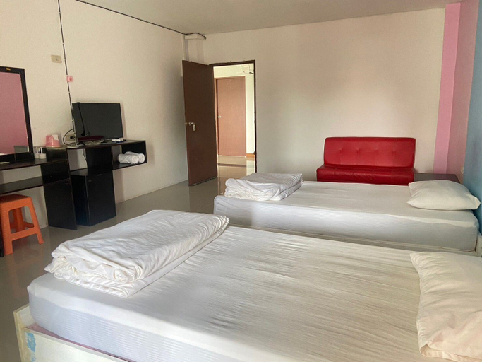 Bedroom 4, Ruen Bua resident, Warin Chamrap