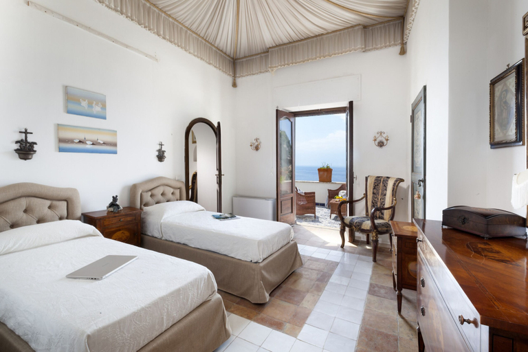 Bedroom 2, Estate4home - Villa Elsa, Salerno