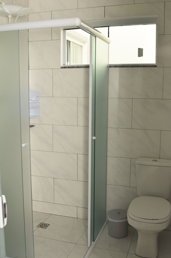 Bathroom 3, Apart ZSS, Penha