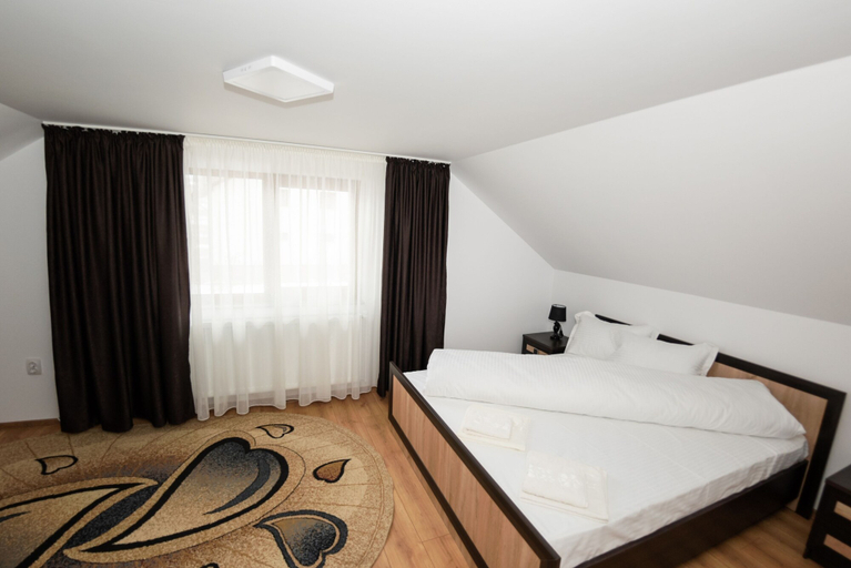 Bedroom 3, Casa Câmpulungeană, Campulung Moldovenesc